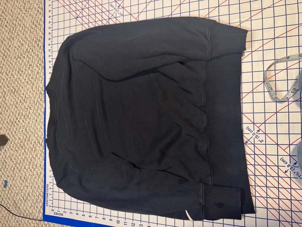 Nike Script Logo Black Crewneck Sweatshirt Size XS - Picture 8 of 9